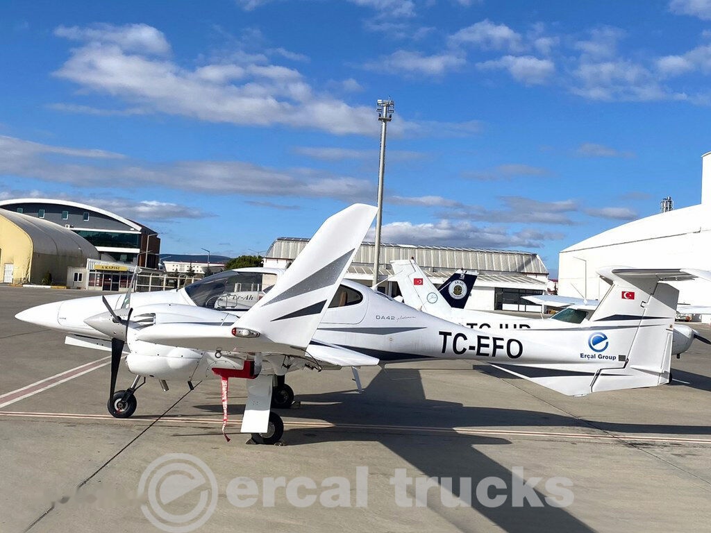 2008 Diamond DA42 Twin Star-Airplane - معدات الدعم الأرضي: صورة 3 2008 Diamond DA42 Twin Star-Airplane - معدات الدعم الأرضي: صورة 3