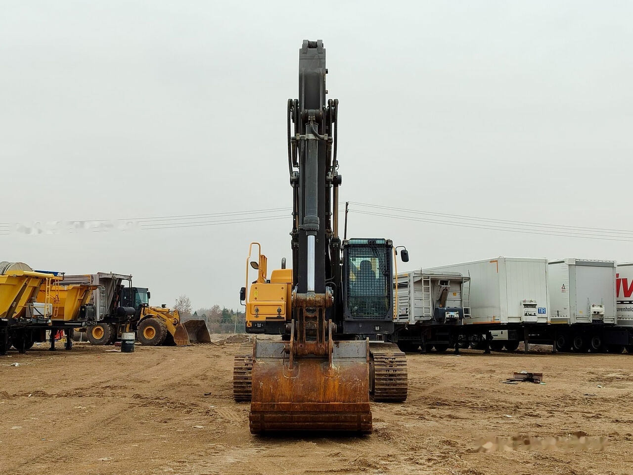 Volvo 2018 EC 350DL PALETTE EXCAVATOR - حفار زاحف: صورة 2 Volvo 2018 EC 350DL PALETTE EXCAVATOR - حفار زاحف: صورة 2