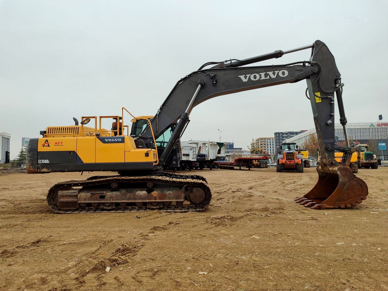 Volvo 2018 EC 350DL PALETTE EXCAVATOR - حفار زاحف: صورة 4 Volvo 2018 EC 350DL PALETTE EXCAVATOR - حفار زاحف: صورة 4