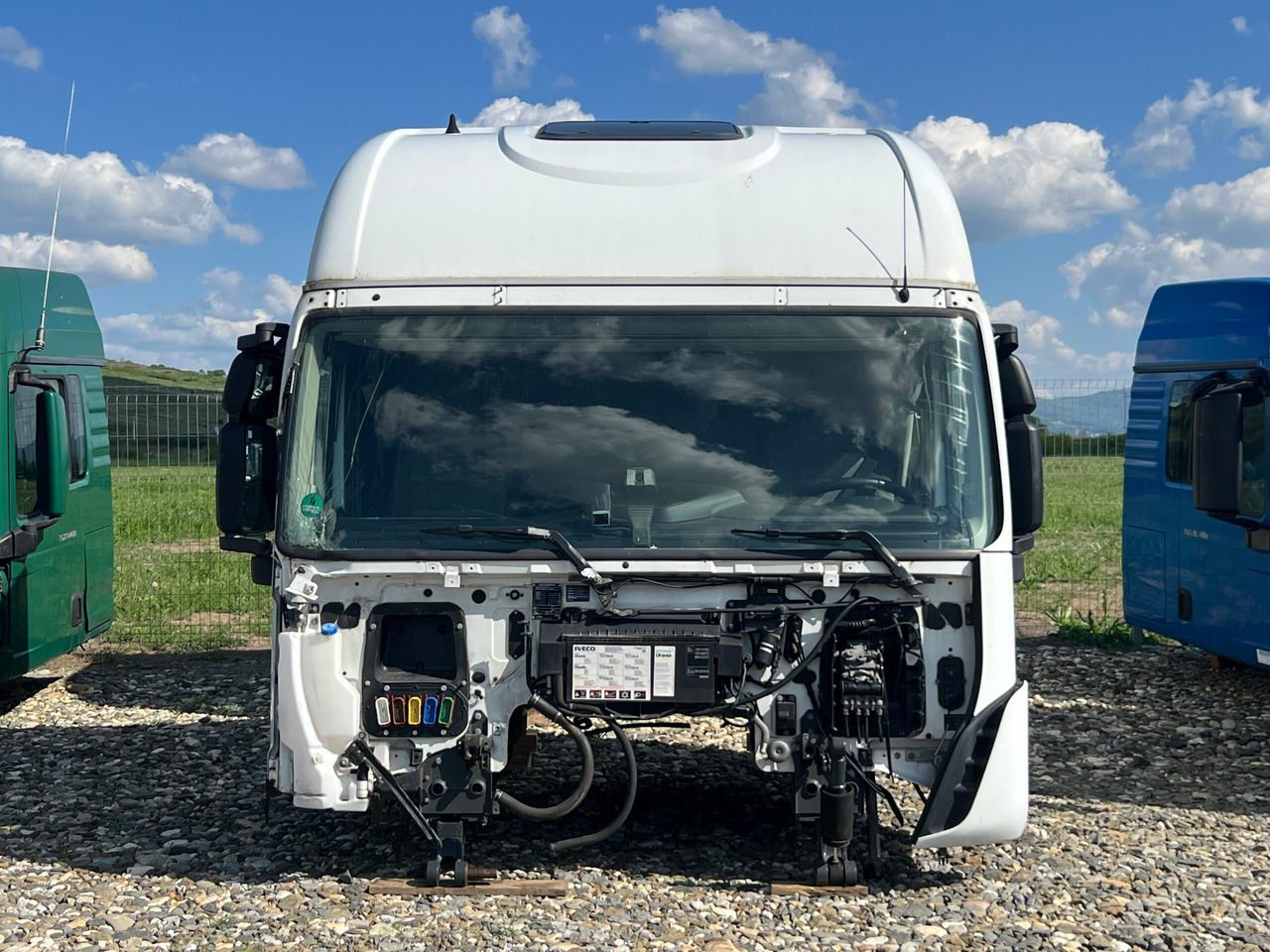 CABINA IVECO STRALIS HI-WAY 5801758707, 5801758694 - كابينة - شاحنة: صورة 1 CABINA IVECO STRALIS HI-WAY 5801758707, 5801758694 - كابينة - شاحنة: صورة 1