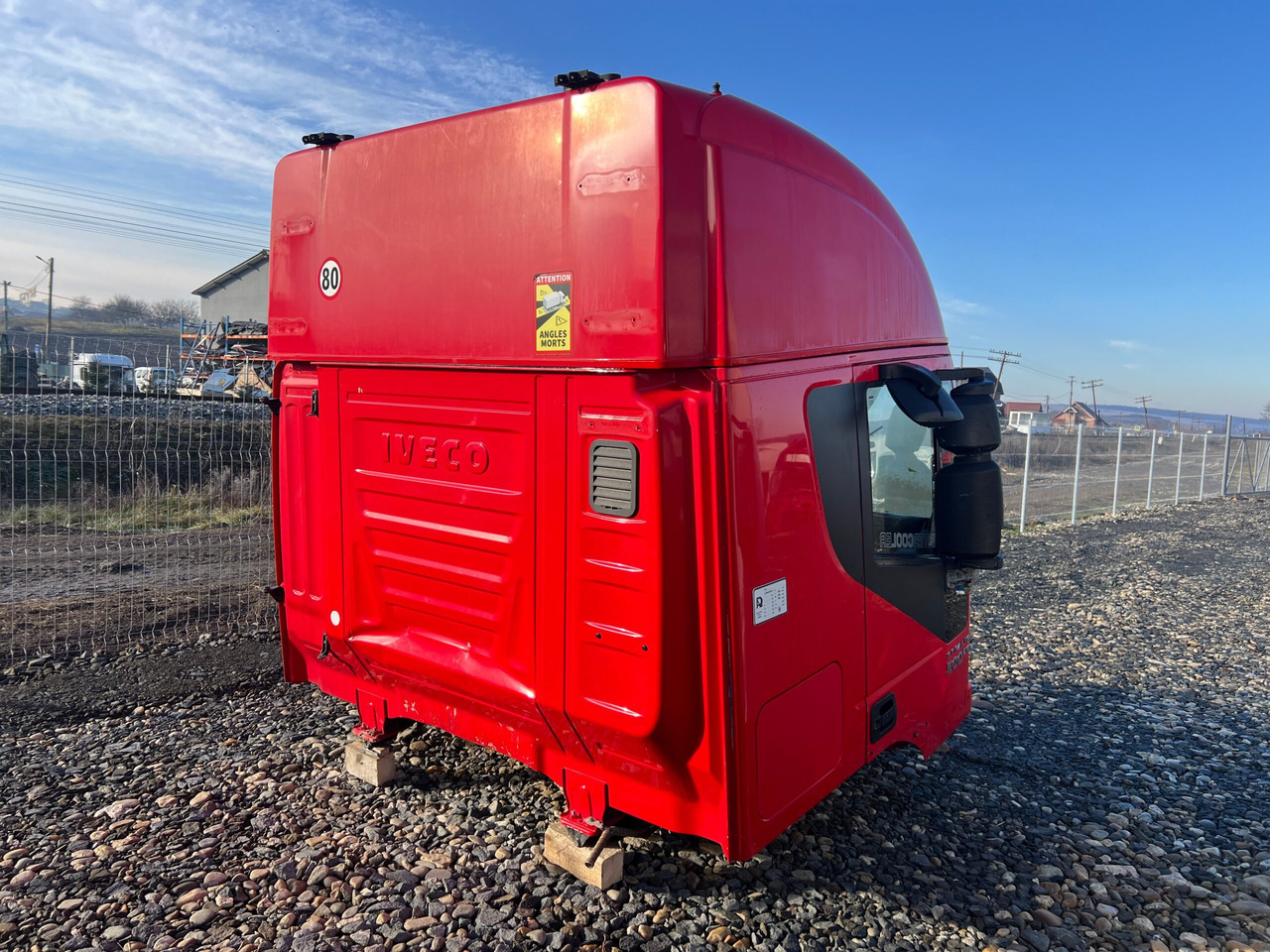 CABINA IVECO STRALIS HI-WAY - كابينة - شاحنة: صورة 4 CABINA IVECO STRALIS HI-WAY - كابينة - شاحنة: صورة 4