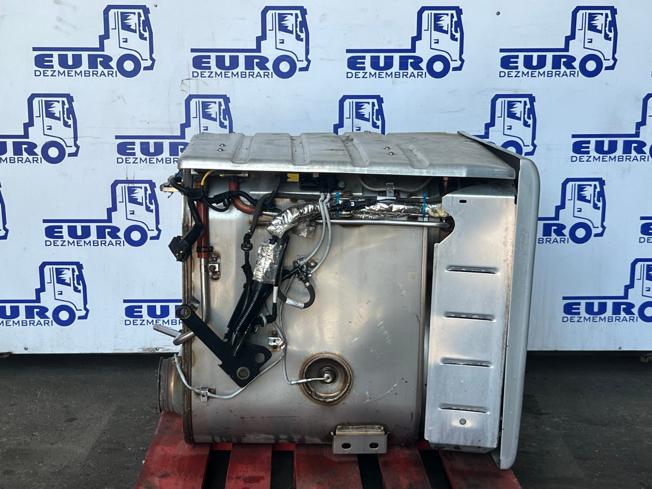 CATALIZATOR MAN TGX TG3 81.15103.6247 - محول حفاز - شاحنة: صورة 4 CATALIZATOR MAN TGX TG3 81.15103.6247 - محول حفاز - شاحنة: صورة 4