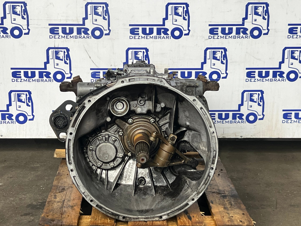 CUTIE DE VITEZE G211-16 FARA RETARDER MERCEDES ACTROS MP1 - صندوق التروس - شاحنة: صورة 2 CUTIE DE VITEZE G211-16 FARA RETARDER MERCEDES ACTROS MP1 - صندوق التروس - شاحنة: صورة 2