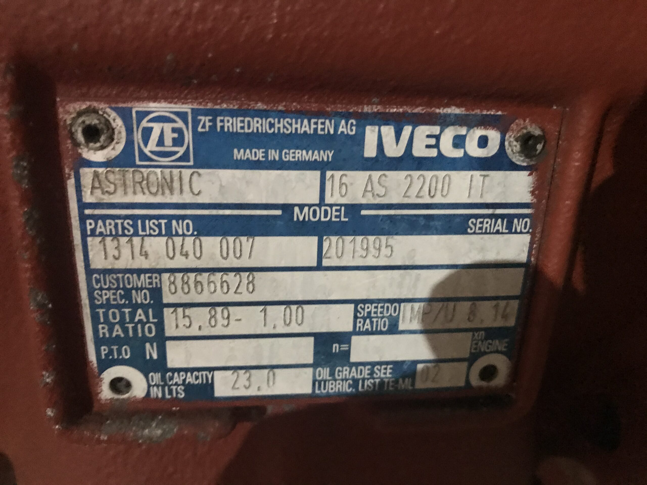 CUTIE DE VITEZE ZF 16 AS 2200 IT R=15,89-1,00 - صندوق التروس - شاحنة: صورة 3 CUTIE DE VITEZE ZF 16 AS 2200 IT R=15,89-1,00 - صندوق التروس - شاحنة: صورة 3