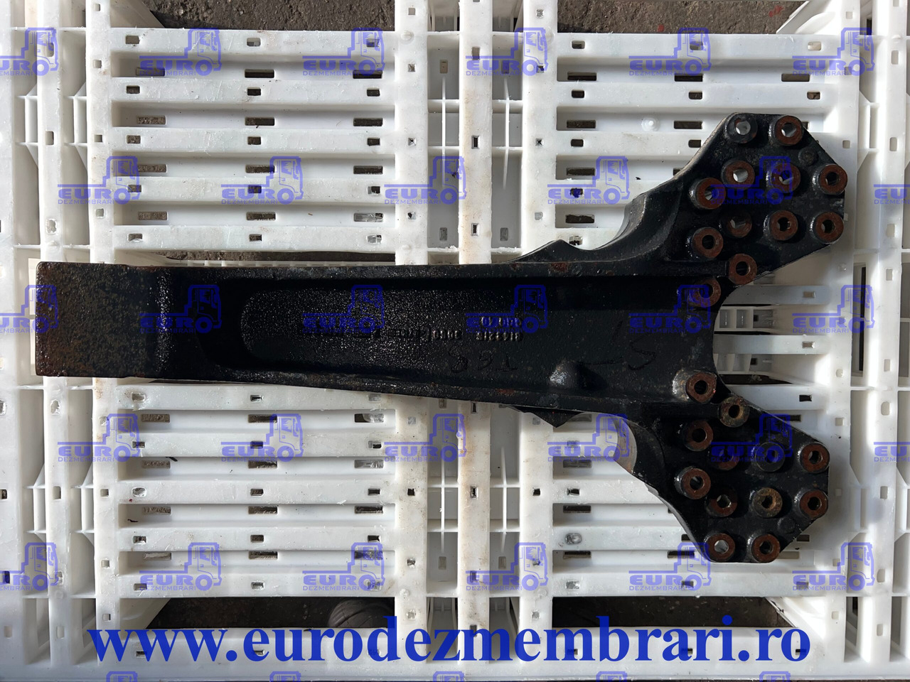 SUPORT SPATE MAN TGS 81.43215.3050 - إطار هيكلي/ إطار معدني - شاحنة: صورة 1 SUPORT SPATE MAN TGS 81.43215.3050 - إطار هيكلي/ إطار معدني - شاحنة: صورة 1