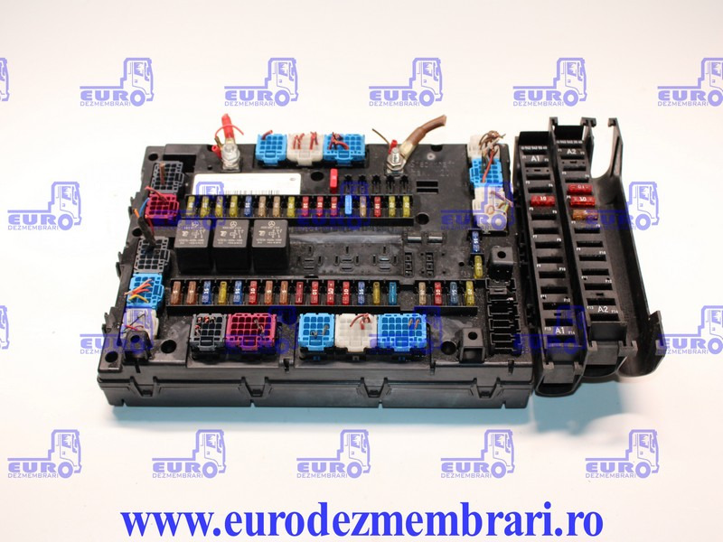 TABLOU SIGURANTE MERCEDES ACTROS MP4 SAM CABIN A0014462658, A0014466858 - مصهر - شاحنة: صورة 1 TABLOU SIGURANTE MERCEDES ACTROS MP4 SAM CABIN A0014462658, A0014466858 - مصهر - شاحنة: صورة 1