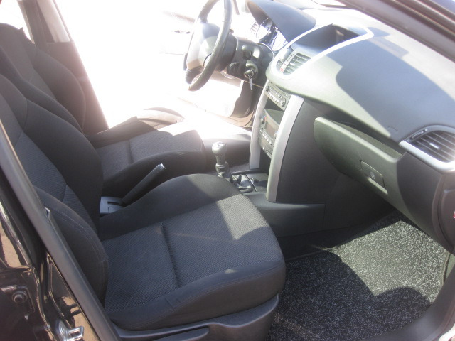 PEUGEOT 207 SW - سيارة: صورة 3 PEUGEOT 207 SW - سيارة: صورة 3
