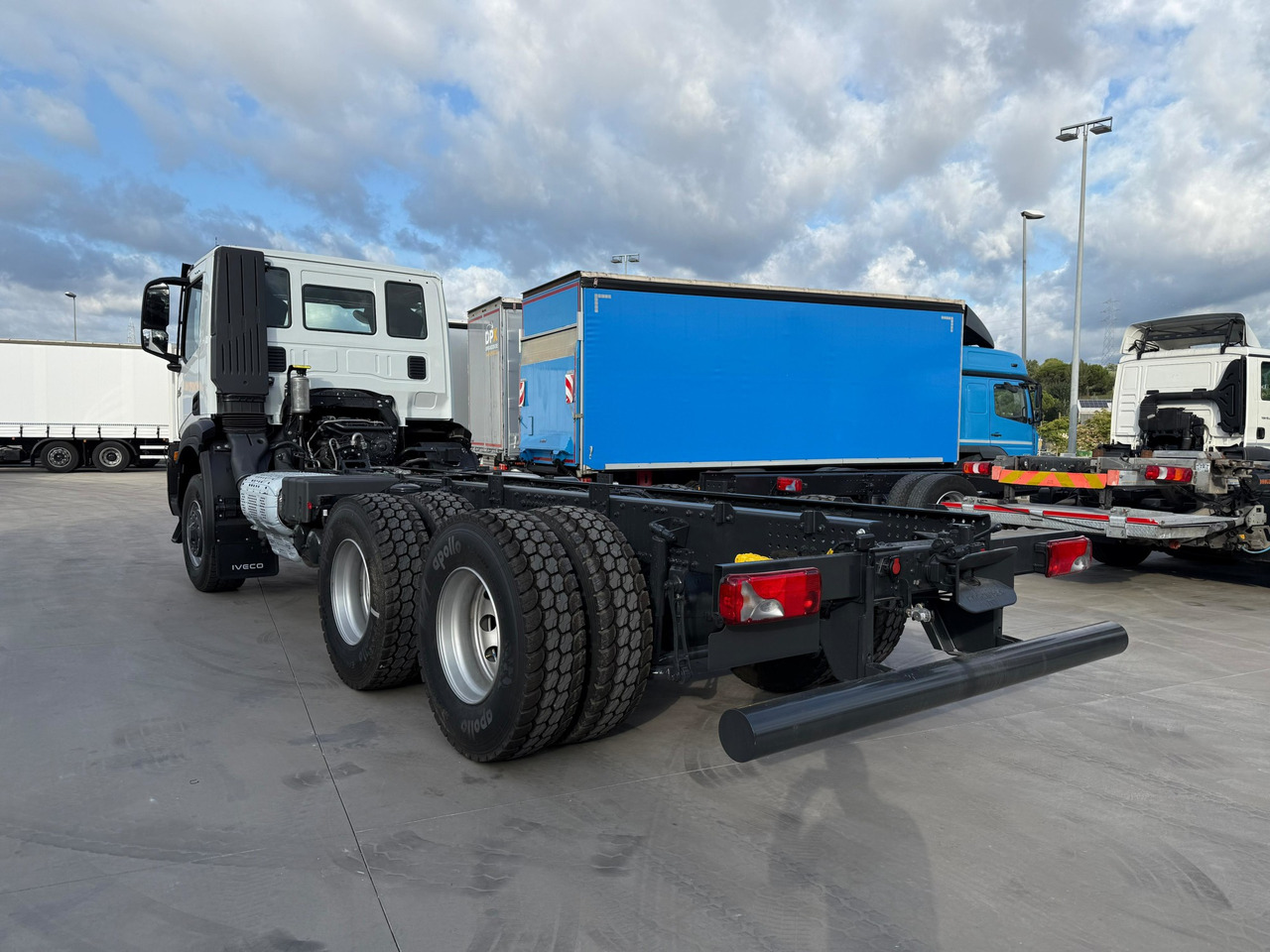 IVECO AD300X46Z OFF X-Way HI-TRACTION E6 (Chassis) - شاحنة بهيكل معدني للمقصورة: صورة 5 IVECO AD300X46Z OFF X-Way HI-TRACTION E6 (Chassis) - شاحنة بهيكل معدني للمقصورة: صورة 5