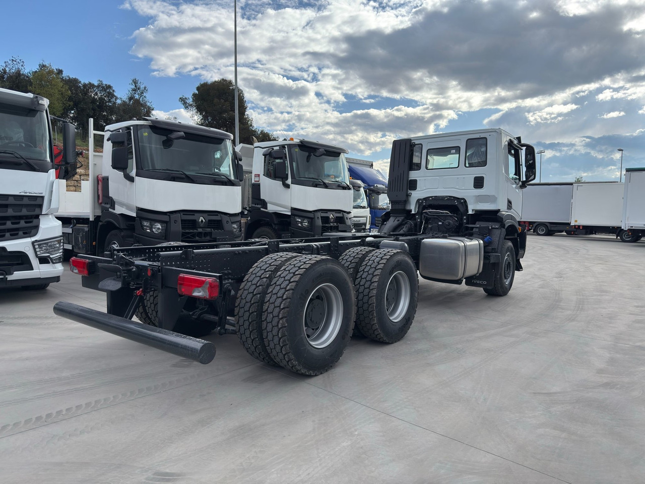IVECO AD380T46 6x4 E6 (Chassis) - شاحنة بهيكل معدني للمقصورة: صورة 4 IVECO AD380T46 6x4 E6 (Chassis) - شاحنة بهيكل معدني للمقصورة: صورة 4