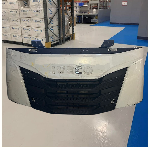 Iveco S-WAY 2022 fron bumper - مصد: صورة 1 Iveco S-WAY 2022 fron bumper - مصد: صورة 1