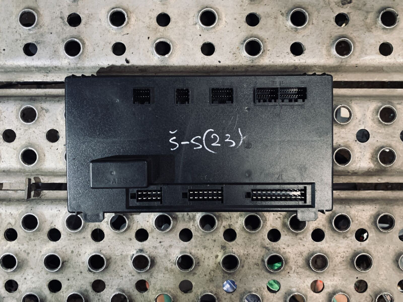 Iveco STRALIS - وحدة إي سي يو: صورة 2 Iveco STRALIS - وحدة إي سي يو: صورة 2