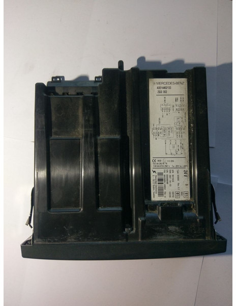 Mercedes-Benz ACTROS - قطع الغيار: صورة 2 Mercedes-Benz ACTROS - قطع الغيار: صورة 2