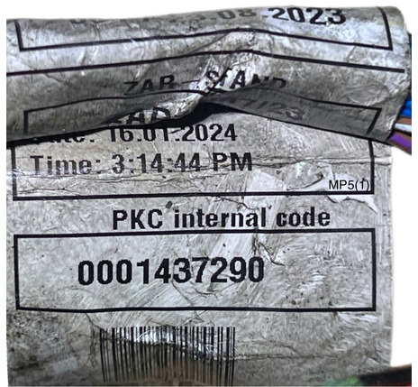 Mercedes-Benz MP5 - كابلات/ ضفيرة الأسلاك: صورة 3 Mercedes-Benz MP5 - كابلات/ ضفيرة الأسلاك: صورة 3