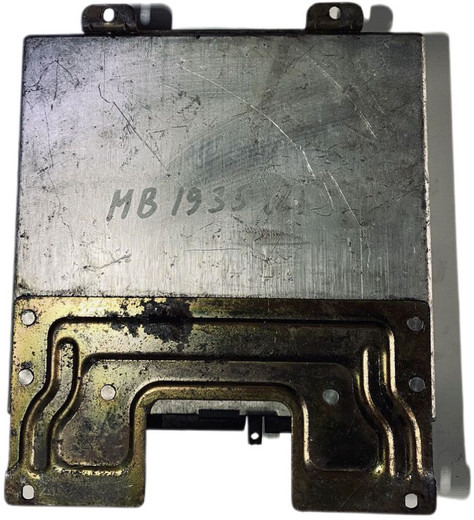 Mercedes-Benz VDO - وحدة إي سي يو: صورة 2 Mercedes-Benz VDO - وحدة إي سي يو: صورة 2