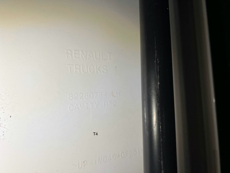 Renault - الإيروديناميكية/ الجناح الخلفي: صورة 4 Renault - الإيروديناميكية/ الجناح الخلفي: صورة 4