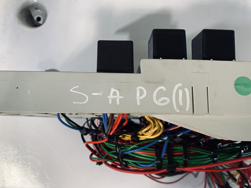 Scania P250 - النظام الكهربائي: صورة 2 Scania P250 - النظام الكهربائي: صورة 2