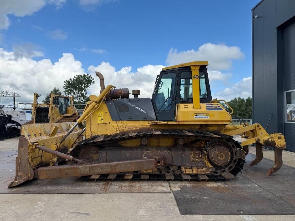 Komatsu D 65 PX-12 - بلدوزر: صورة 1 Komatsu D 65 PX-12 - بلدوزر: صورة 1