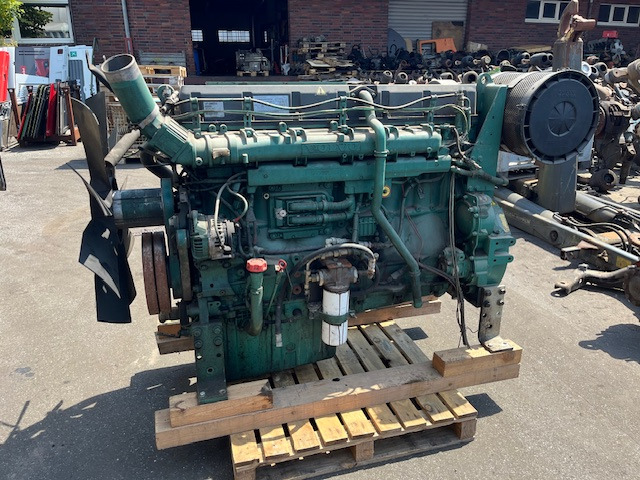 VOLVO Penta D16 - محرك - آلات الإنشاء: صورة 2 VOLVO Penta D16 - محرك - آلات الإنشاء: صورة 2