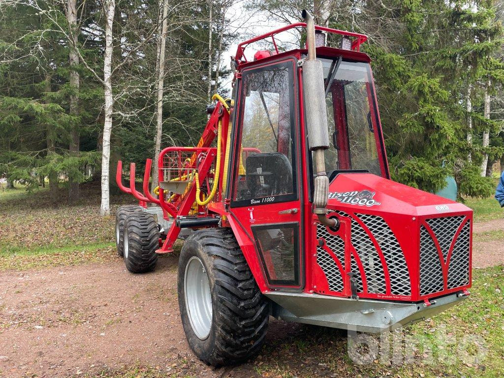 Bison 11000 - جرار شحن جذوع أشجار الغابات: صورة 2 Bison 11000 - جرار شحن جذوع أشجار الغابات: صورة 2