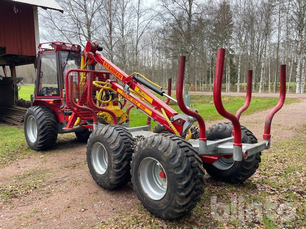 Bison 11000 - جرار شحن جذوع أشجار الغابات: صورة 4 Bison 11000 - جرار شحن جذوع أشجار الغابات: صورة 4