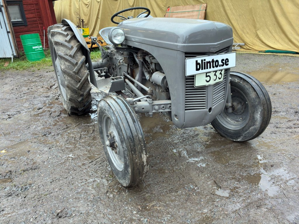 FERGUSON TED 20 - جرار: صورة 3 FERGUSON TED 20 - جرار: صورة 3