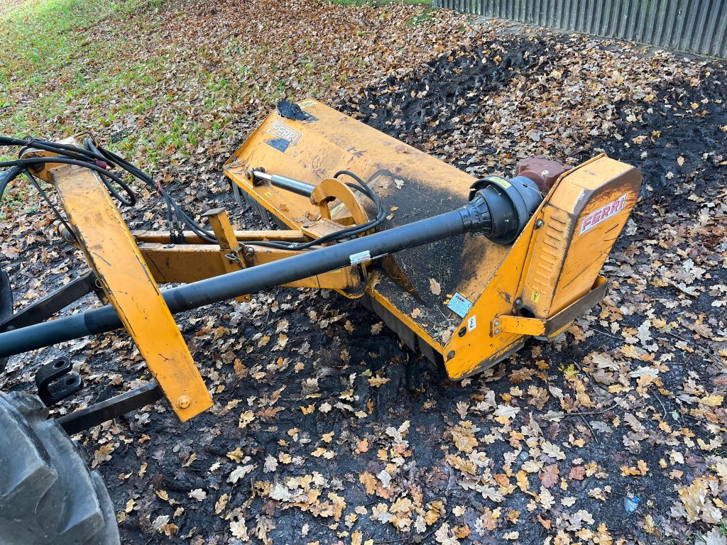 Ferri ZL 180 - جزازة حافة: صورة 5 Ferri ZL 180 - جزازة حافة: صورة 5