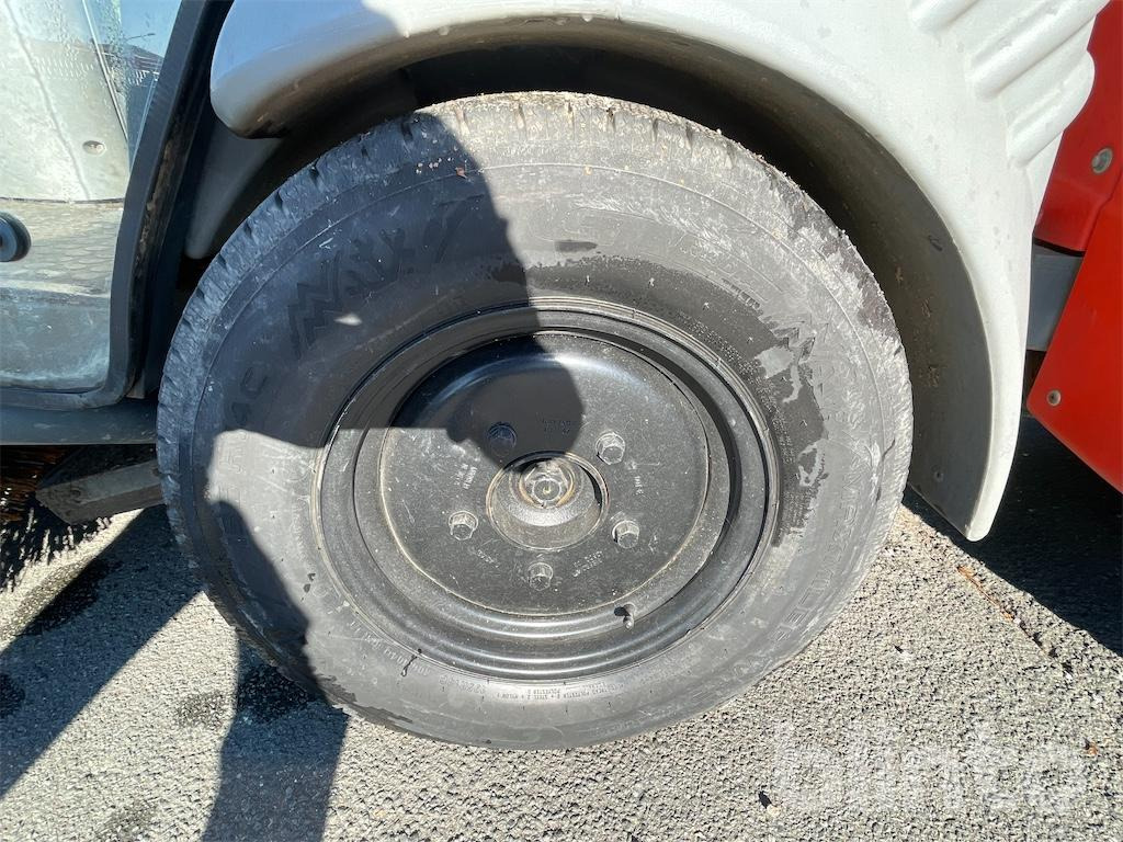 سياره كنس شوارع HAKO Citymaster 1200: صورة 17