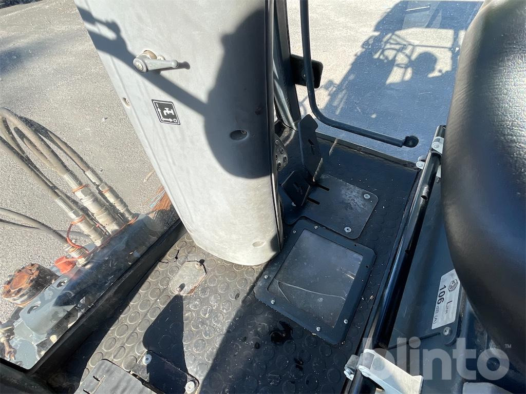 سياره كنس شوارع HAKO Citymaster 1200: صورة 24