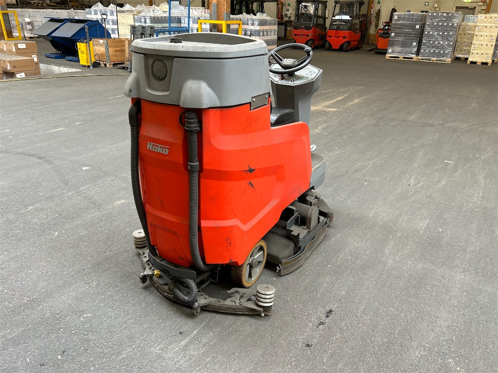 Hako Scrubmaster B 120 RD 900 - ماكينة فرك وتجفيف: صورة 5 Hako Scrubmaster B 120 RD 900 - ماكينة فرك وتجفيف: صورة 5