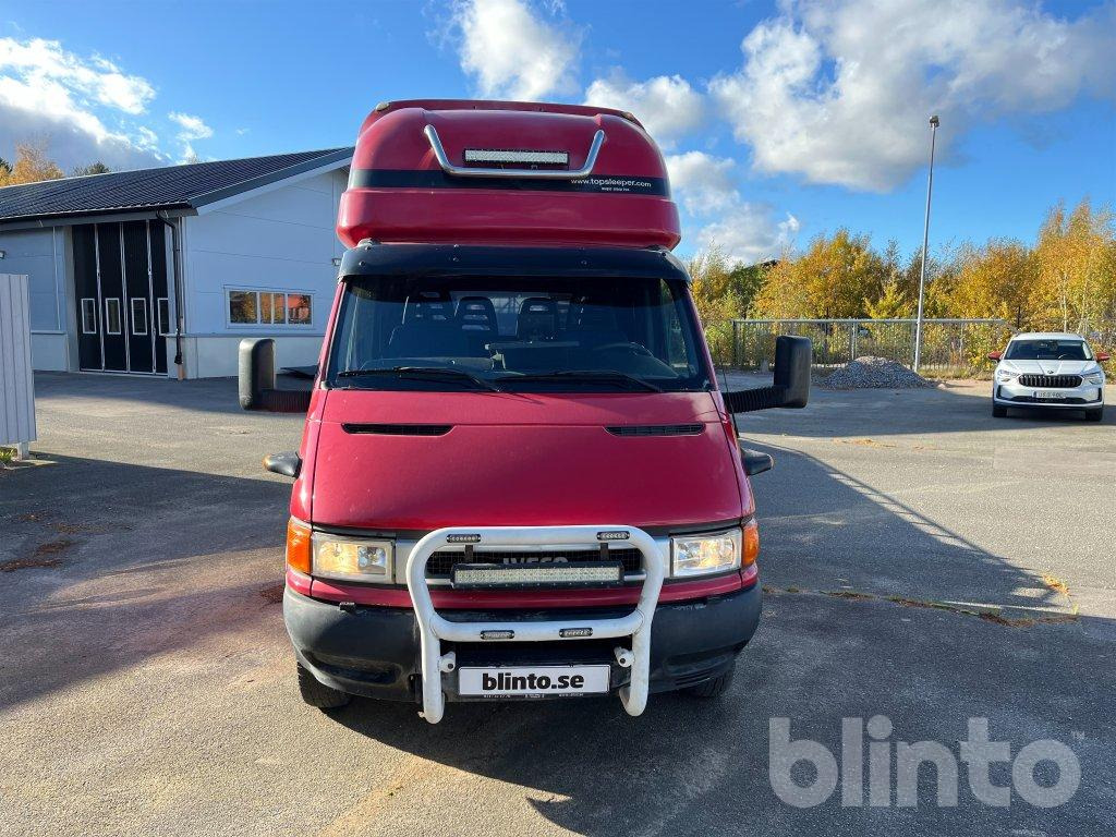 IVECO DAILY 35C15 - شاحنة سحب: صورة 2 IVECO DAILY 35C15 - شاحنة سحب: صورة 2