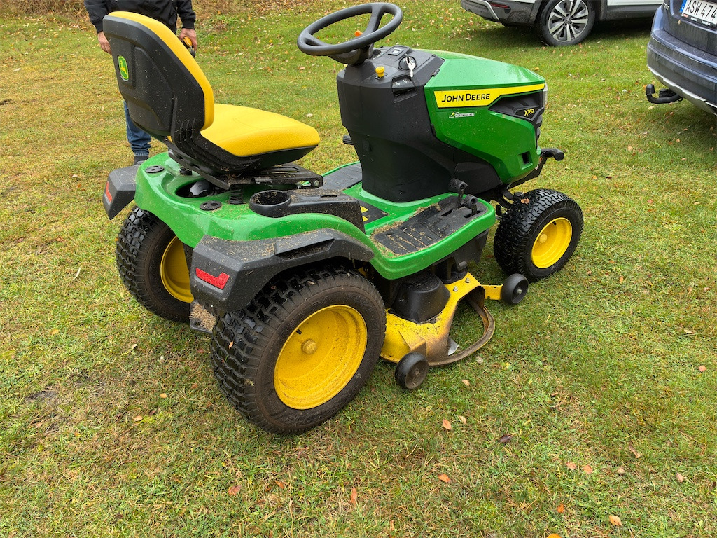 John Deere X167 - جزازة عشب الحدائق: صورة 5 John Deere X167 - جزازة عشب الحدائق: صورة 5