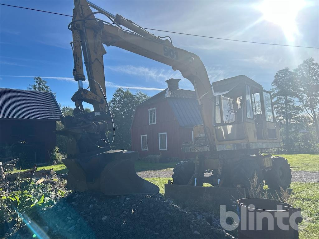Liebherr A901c - حفار ذو عجلات: صورة 1 Liebherr A901c - حفار ذو عجلات: صورة 1