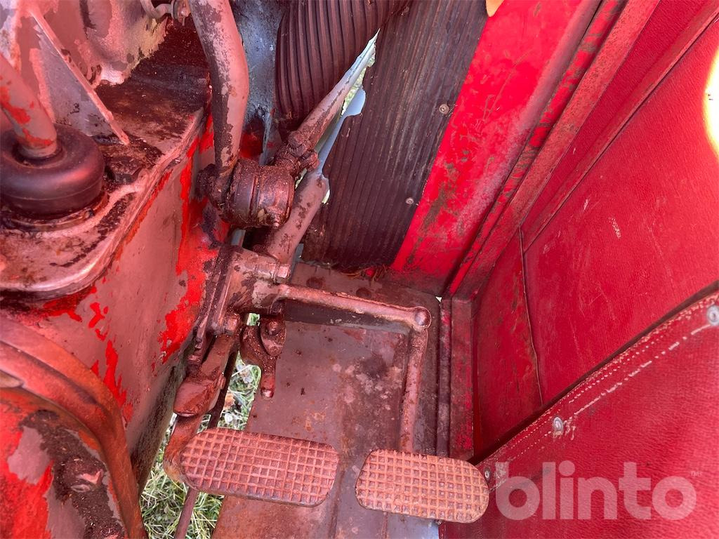 جرار MASSEY FERGUSON 135: صورة 14 جرار MASSEY FERGUSON 135: صورة 14