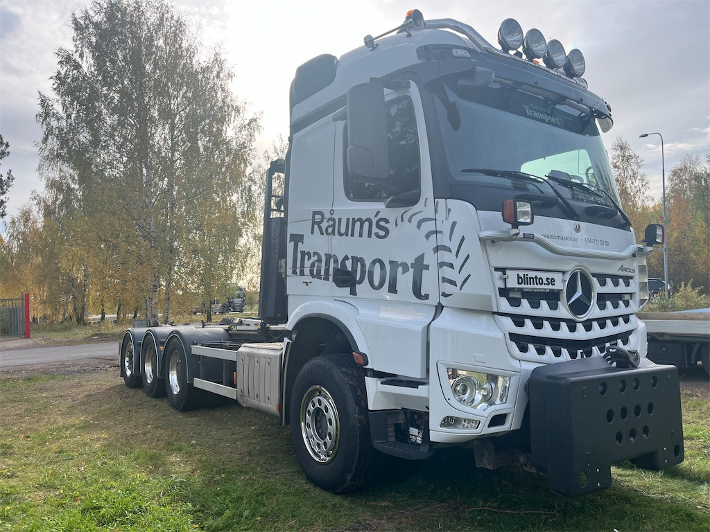 MERCEDES-BENZ Arocs 3251 8x4 - شاحنة برافعة خطافية: صورة 3 MERCEDES-BENZ Arocs 3251 8x4 - شاحنة برافعة خطافية: صورة 3