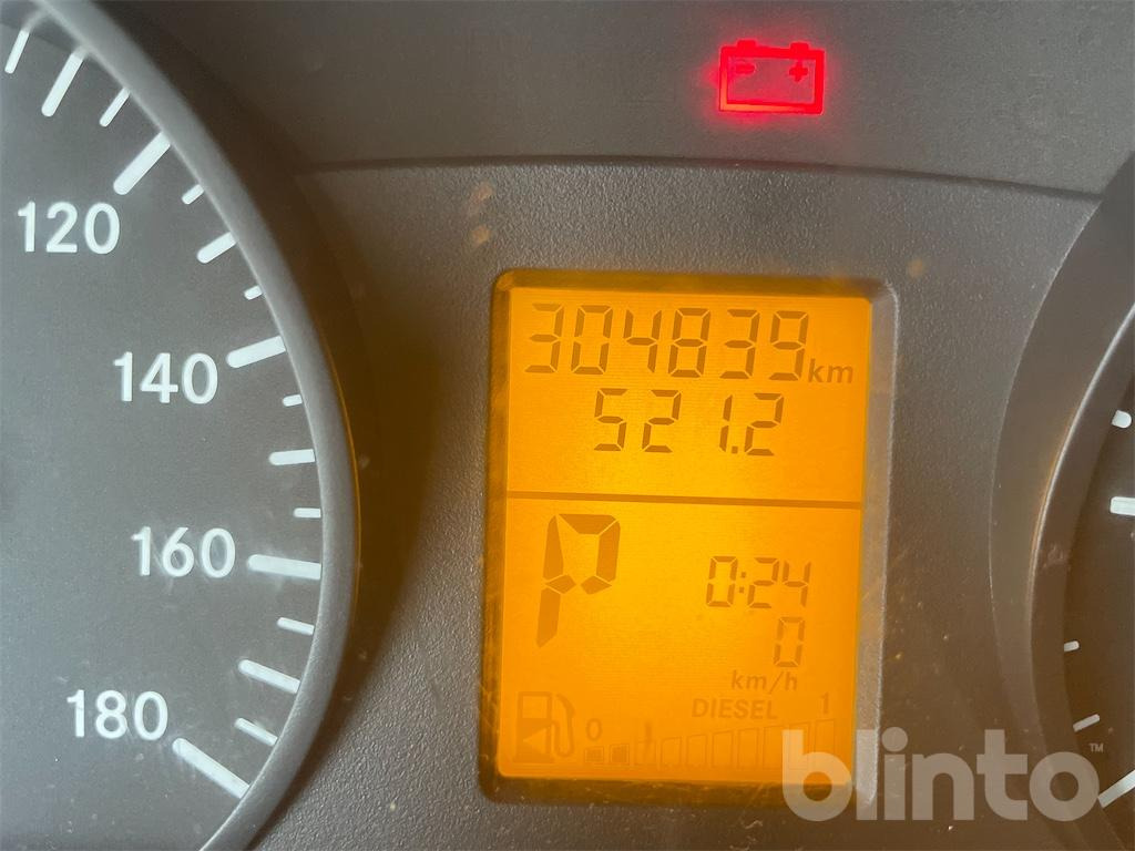Mercedes Benz Sprinter 316D - سيارة إسعاف: صورة 5 Mercedes Benz Sprinter 316D - سيارة إسعاف: صورة 5