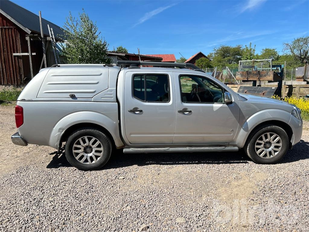 NISSAN Navara D40 med översynsbehov - شاحنة البيك أب: صورة 4 NISSAN Navara D40 med översynsbehov - شاحنة البيك أب: صورة 4