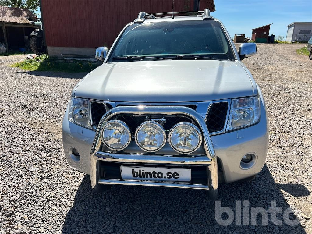 NISSAN Navara D40 med översynsbehov - شاحنة البيك أب: صورة 2 NISSAN Navara D40 med översynsbehov - شاحنة البيك أب: صورة 2