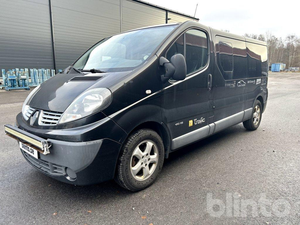 RENAULT JL TRAFIC PASSANGER - حافلة صغيرة, ميكروباص: صورة 2 RENAULT JL TRAFIC PASSANGER - حافلة صغيرة, ميكروباص: صورة 2