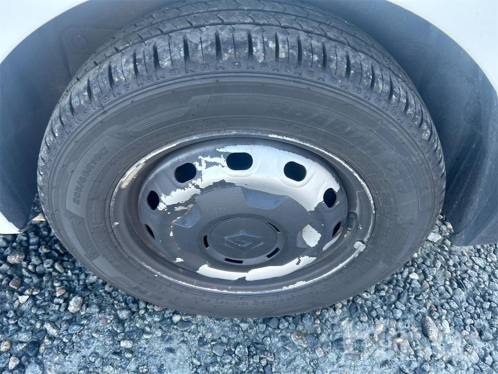 شاحنة توصيل مغلقة RENAULT Traffic: صورة 45