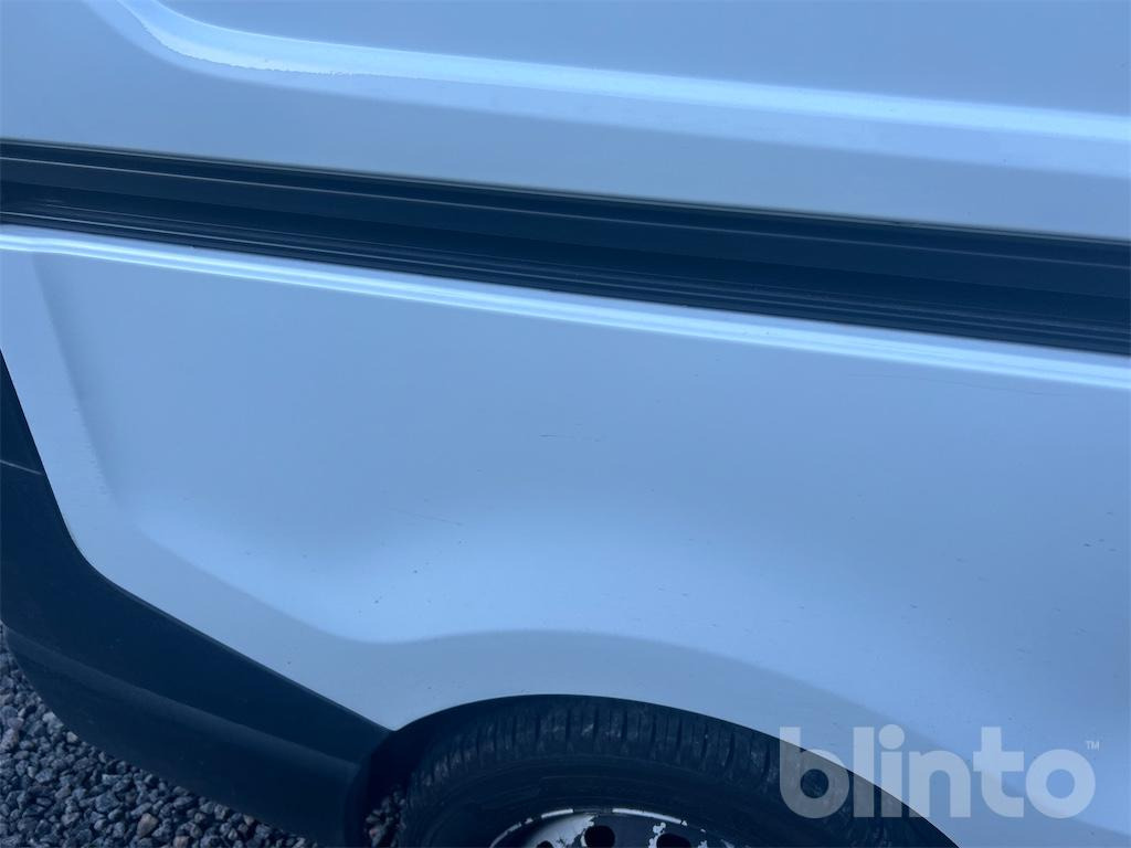 شاحنة توصيل مغلقة RENAULT Traffic: صورة 32