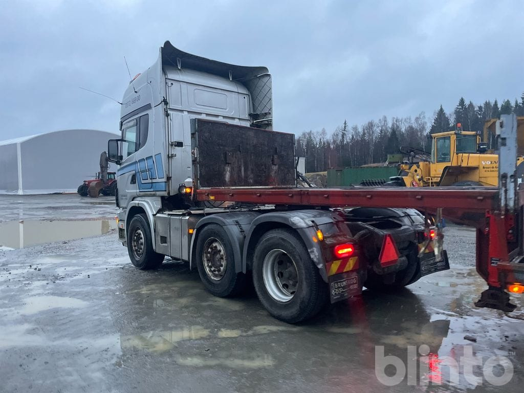 SCANIA R124LA6X2/4 NA med trailer - رأس تريلا, نصف مقطورة مسطحة: صورة 5 SCANIA R124LA6X2/4 NA med trailer - رأس تريلا, نصف مقطورة مسطحة: صورة 5