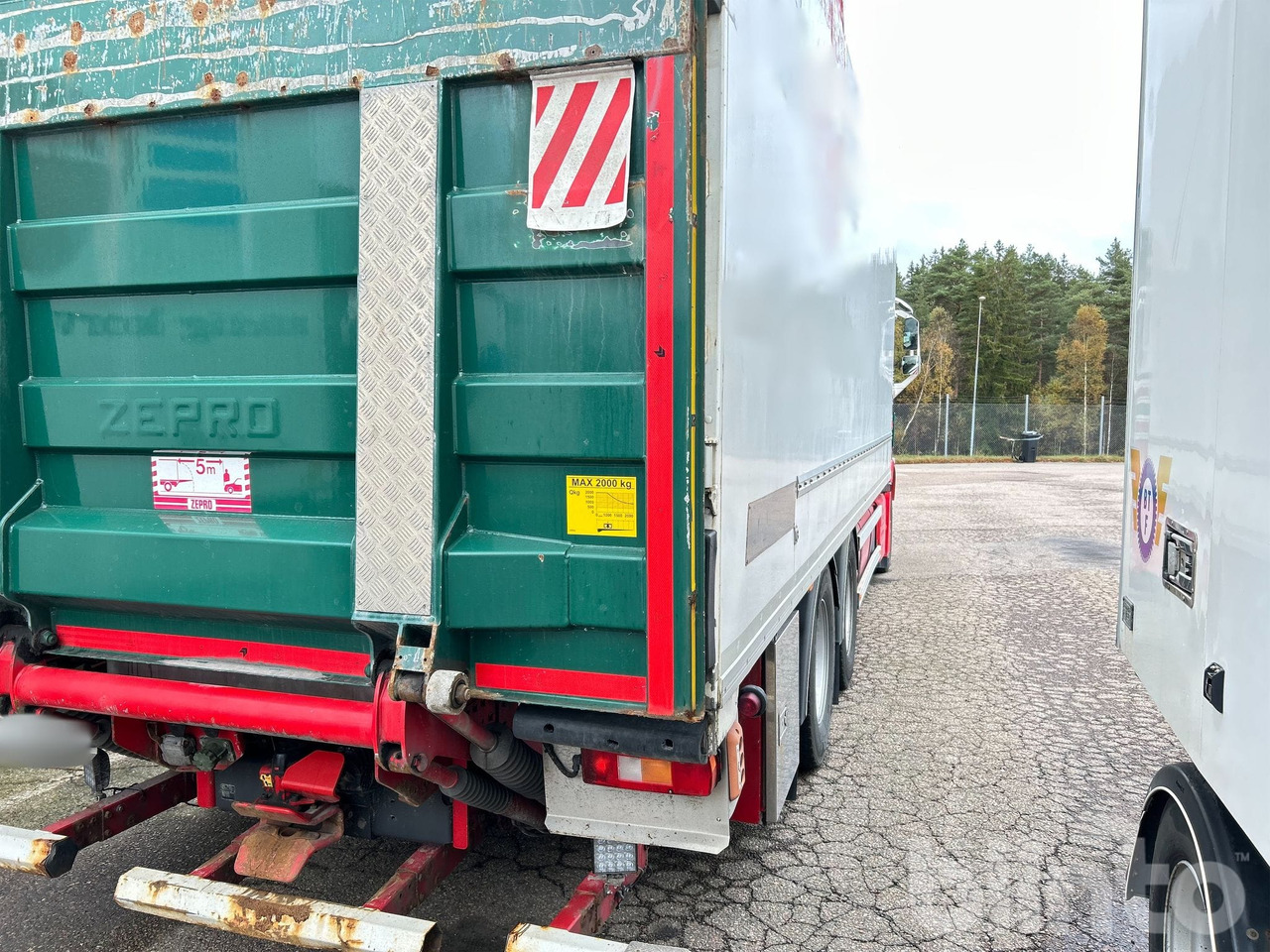 Skåpbil Volvo FH bussbyggskåp med kylaggregat - شاحنة ذات مبرد: صورة 4 Skåpbil Volvo FH bussbyggskåp med kylaggregat - شاحنة ذات مبرد: صورة 4