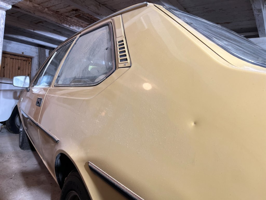 سيارة VOLVO 343 DL: صورة 36