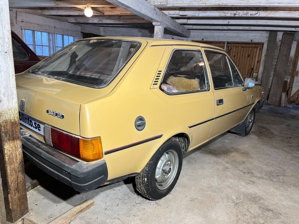 VOLVO 343 DL - سيارة: صورة 3 VOLVO 343 DL - سيارة: صورة 3