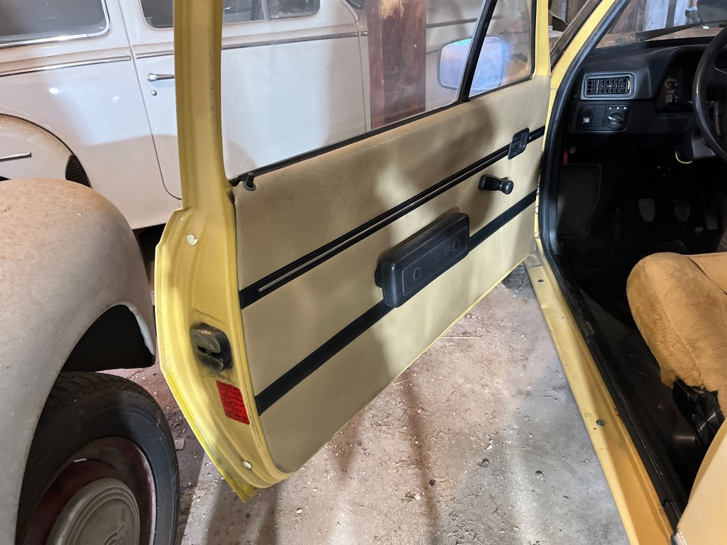 سيارة VOLVO 343 DL: صورة 50