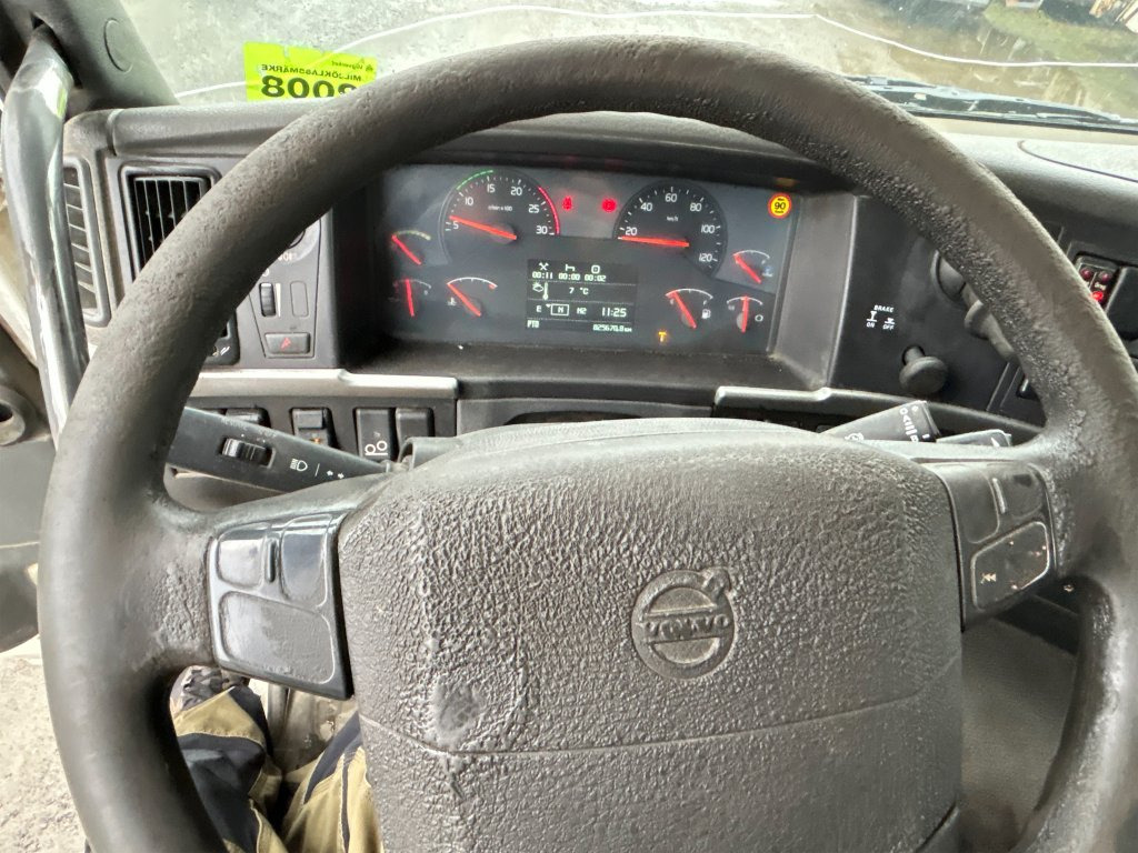 شاحنة برافعة خطافية VOLVO FM 400 6X2: صورة 32