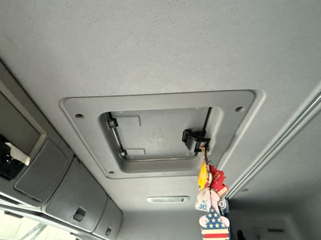 شاحنة برافعة خطافية VOLVO FM 400 6X2: صورة 23