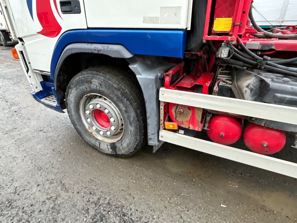 شاحنة برافعة خطافية VOLVO FM 400 6X2: صورة 10