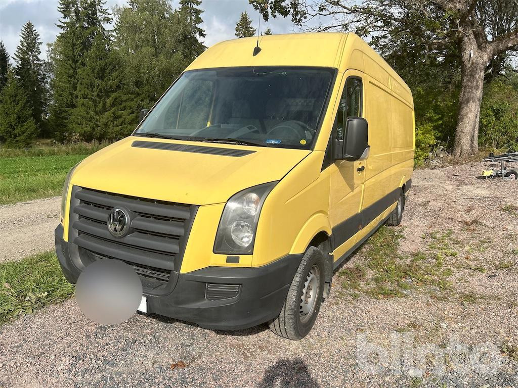 Volkswagen Crafter 2.5 TDI Skåp LR - شاحنة توصيل مغلقة: صورة 1 Volkswagen Crafter 2.5 TDI Skåp LR - شاحنة توصيل مغلقة: صورة 1