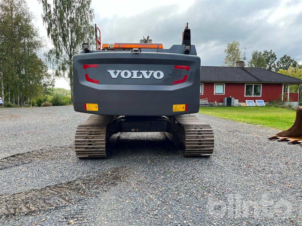 Volvo EC300EL - حفار زاحف: صورة 4 Volvo EC300EL - حفار زاحف: صورة 4